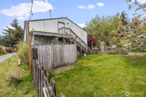 4494 SE Mile Hill Drive Port Orchard WA 98366