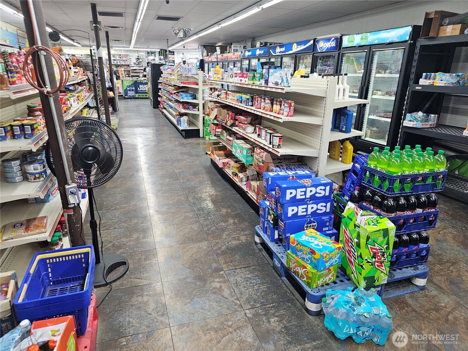 4641 N Track Road Wapato WA 98951