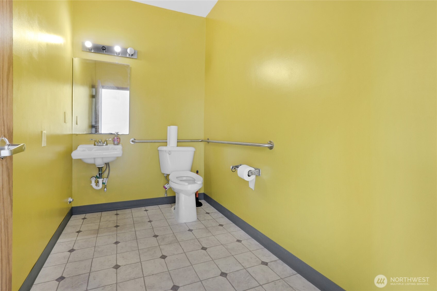 381 E Main Street Monroe WA 98272