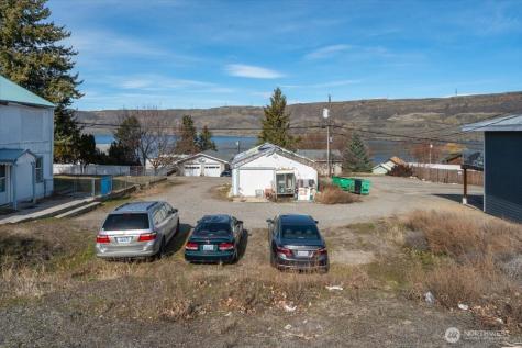 119 E Coulee Boulevard Electric City WA 99123