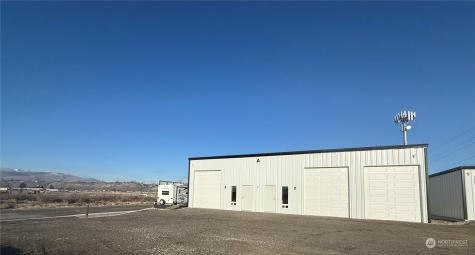 5 Stampede Business Park Omak WA 98841