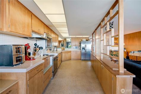 2512 Colby Avenue Everett WA 98201
