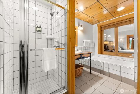 31 Early Winters Drive Mazama WA 98833