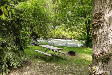 3300 Us Highway 97 Peshastin WA 98847