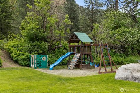 3300 Us Highway 97 Peshastin WA 98847