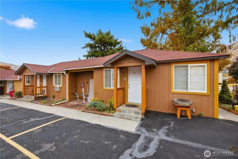 2044 W Woodin Avenue Chelan WA 98816