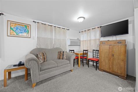 2044 W Woodin Avenue Chelan WA 98816