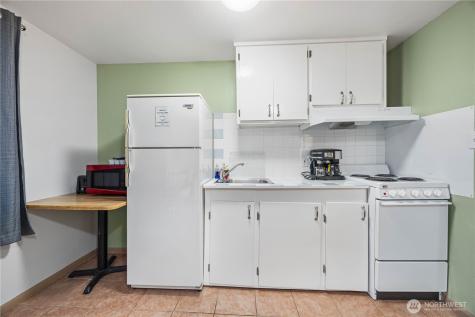 2044 W Woodin Avenue Chelan WA 98816