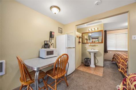 2044 W Woodin Avenue Chelan WA 98816