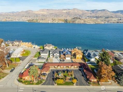 2044 W Woodin Avenue Chelan WA 98816