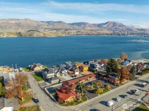 2044 W Woodin Avenue Chelan WA 98816