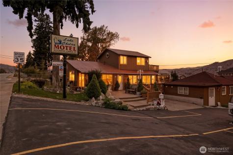 2044 W Woodin Avenue Chelan WA 98816