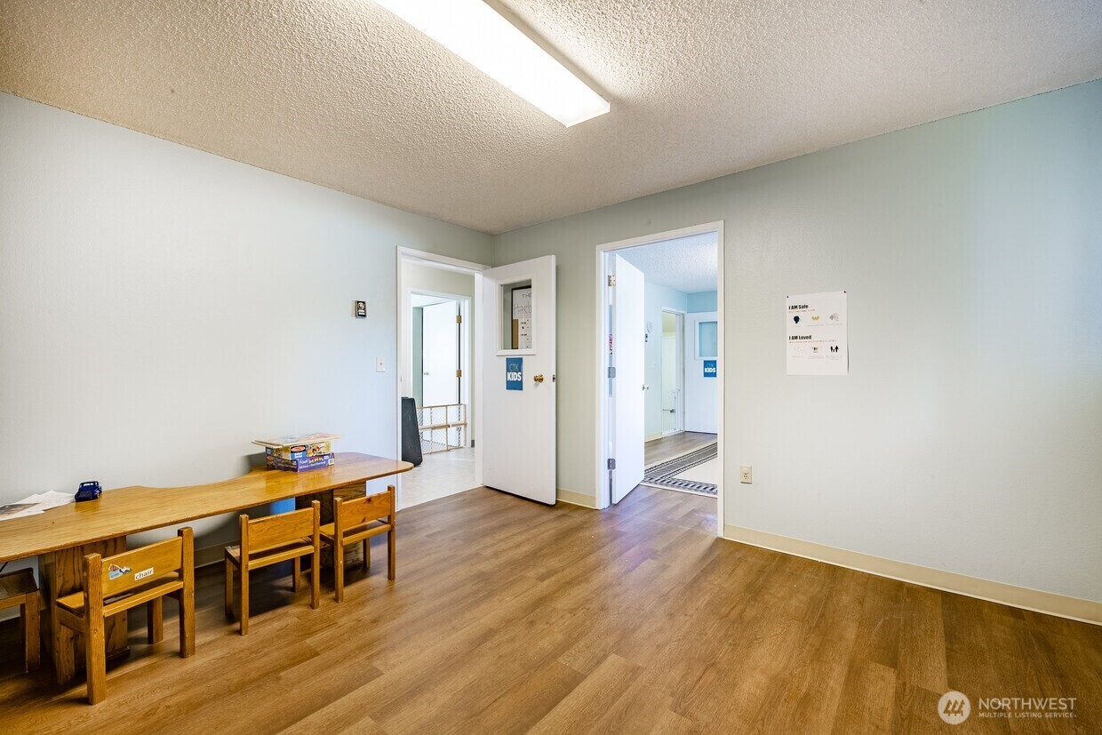 549 Cherry Street Blaine WA 98230