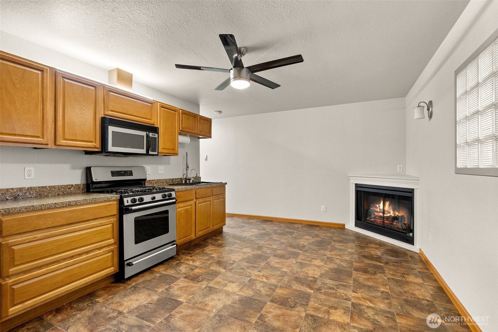281 Hamilton Rd N Chehalis WA 98532
