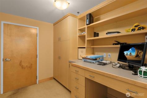 9730 29th Avenue W Everett WA 98204