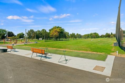 31 Ray Road Sunnyside WA 98944