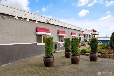 1421 SW Barlow Street Oak Harbor WA 98277
