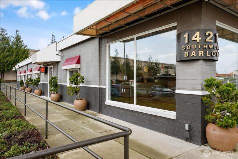 1421 SW Barlow Street Oak Harbor WA 98277