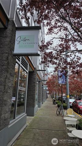 827 Hiawatha Place S Seattle WA 98144