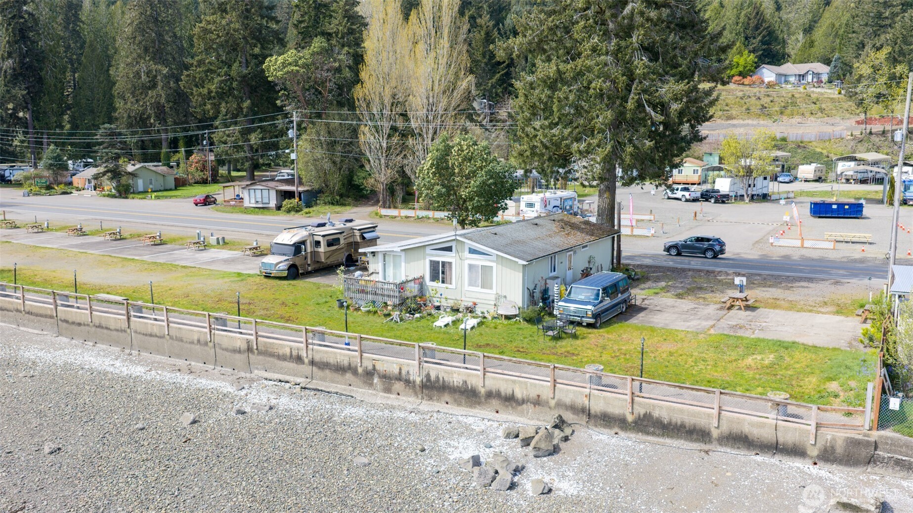 27001 N Us Highway 101 Hoodsport WA 98548