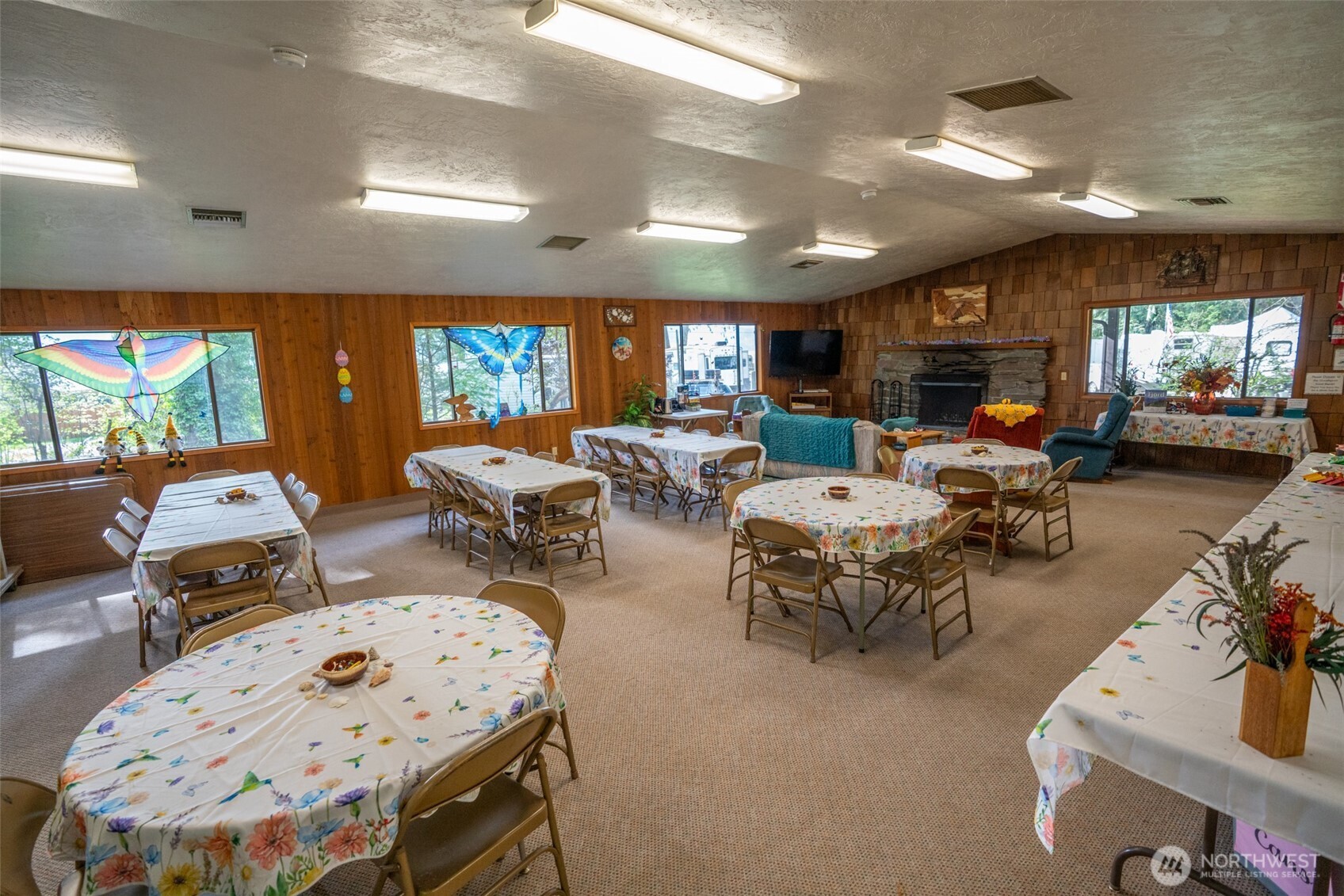 27001 N Us Highway 101 Hoodsport WA 98548