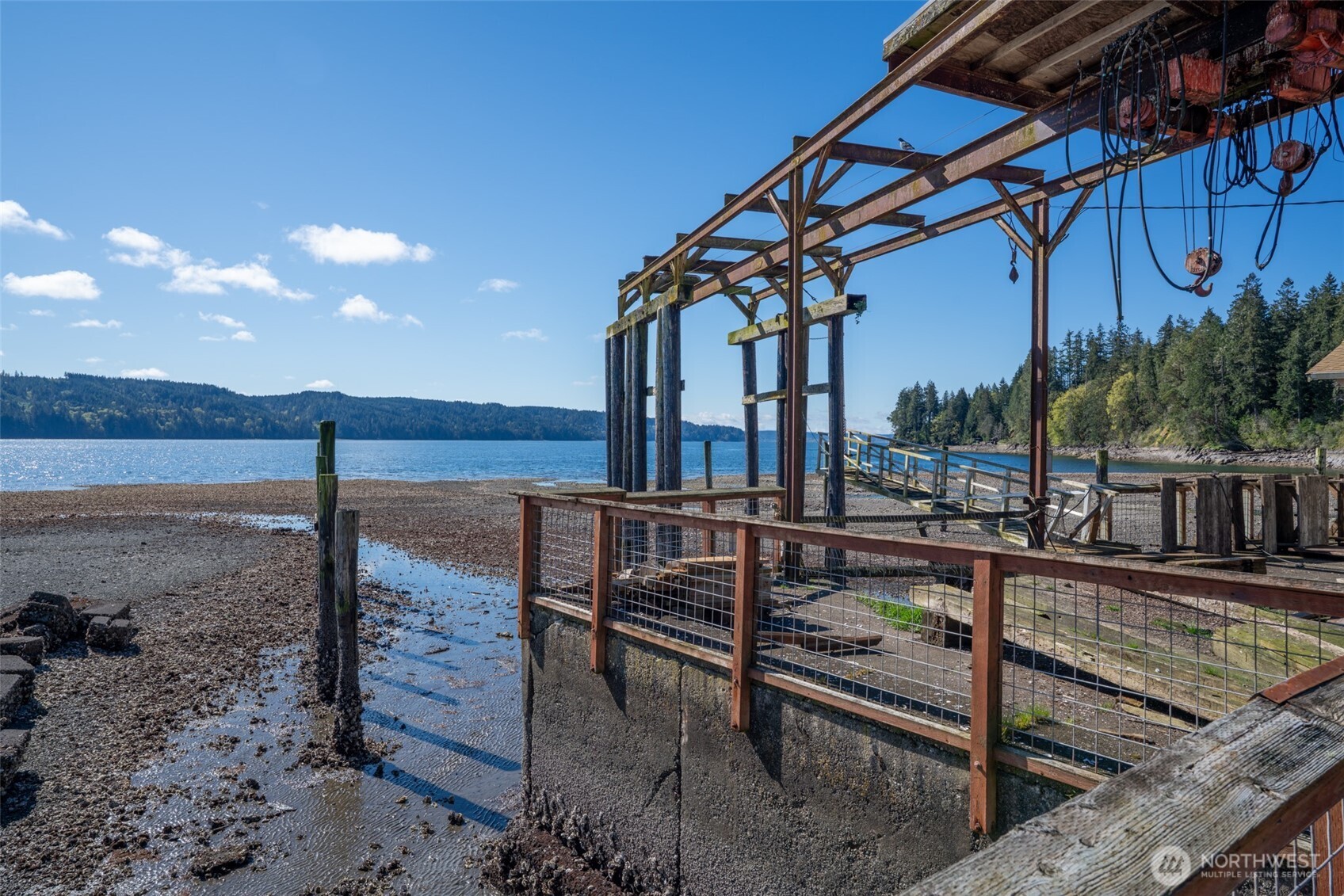 27001 N Us Highway 101 Hoodsport WA 98548