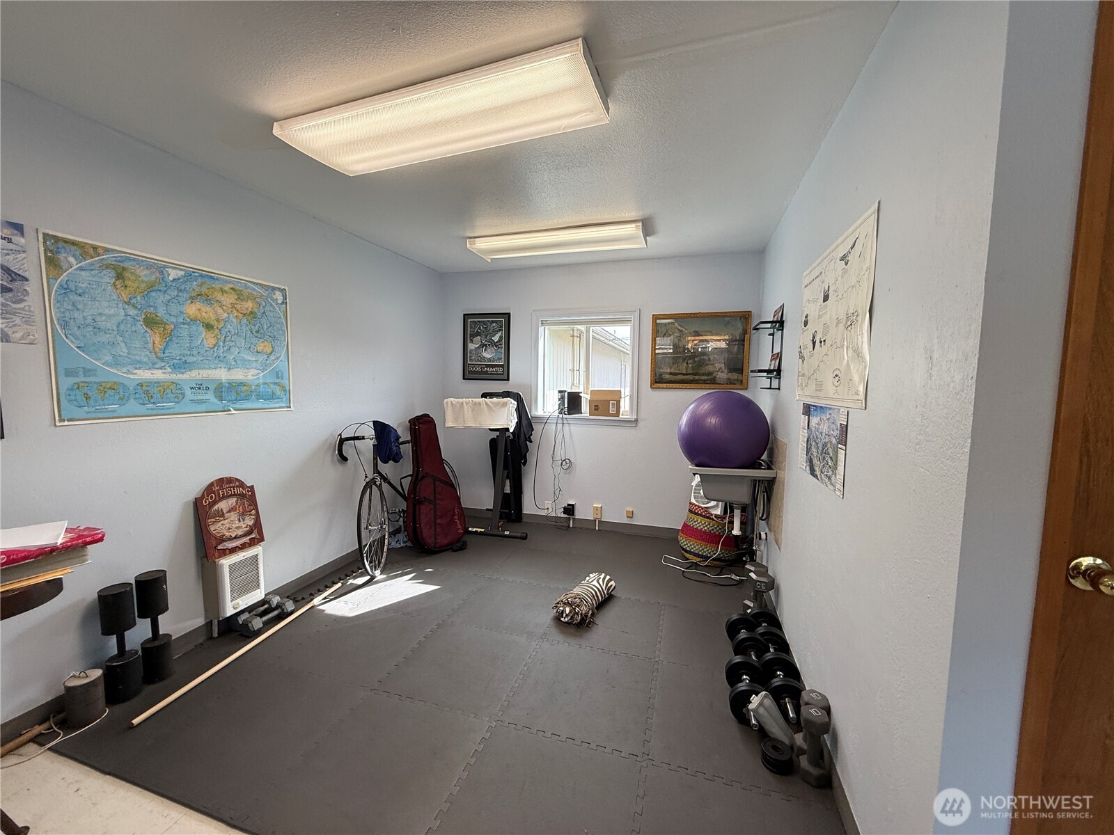 1910 Bay Avenue Ocean Park WA 98640