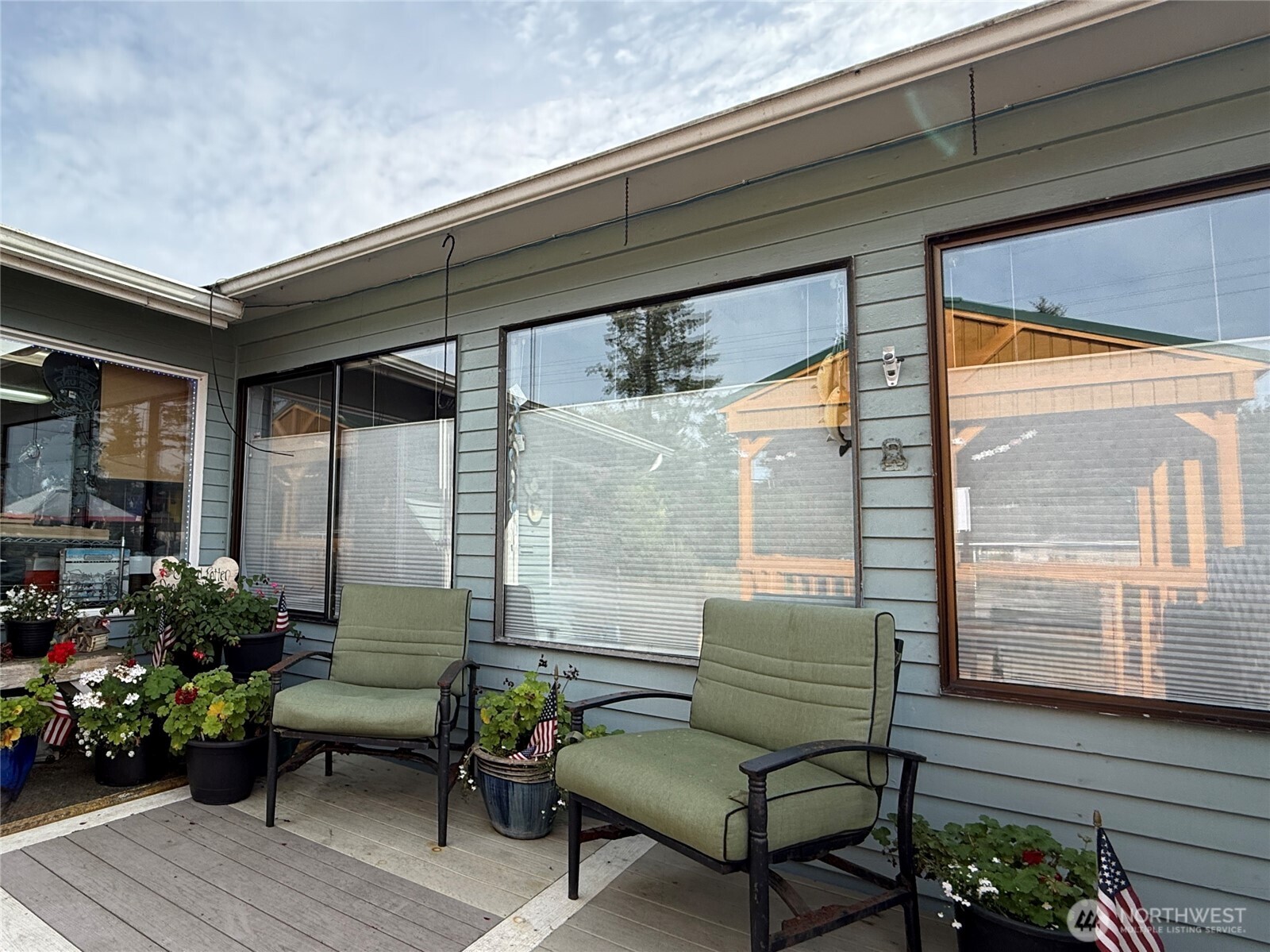 1910 Bay Avenue Ocean Park WA 98640