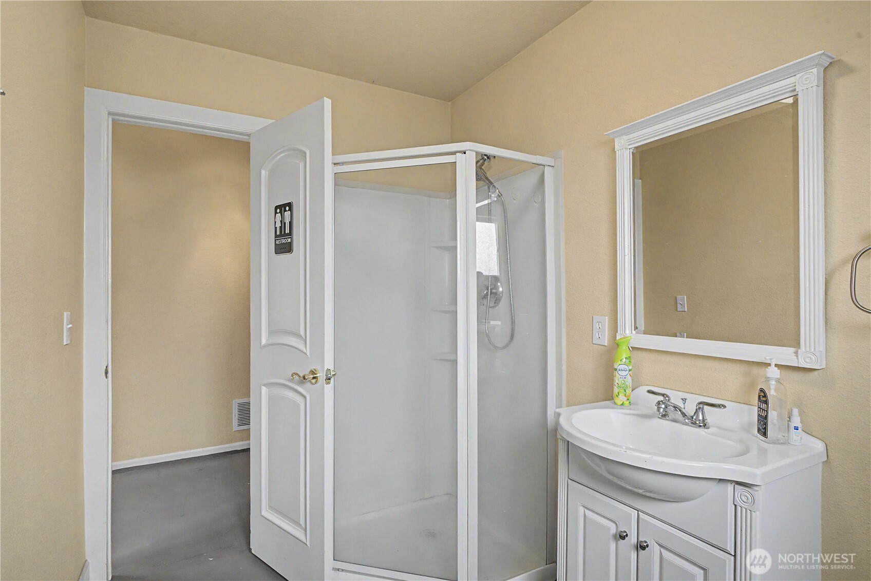 330 E Main Avenue Soap Lake WA 98851