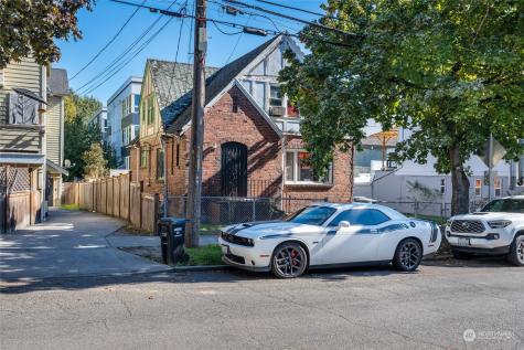 324 25th Avenue S Seattle WA 98144