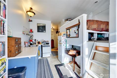922 Washington Street Port Townsend WA 98368