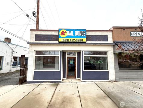 225 Pine Street Okanogan WA 98840