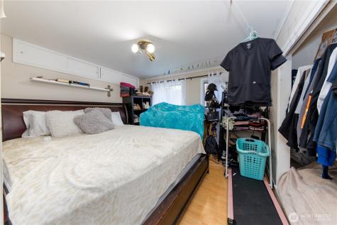 9264 57th Avenue S Seattle WA 98118