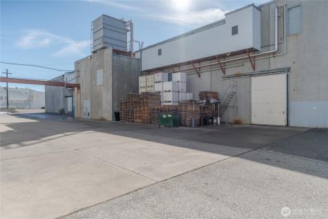 135 Wapato Way Manson WA 98831