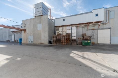 135 Wapato Way Manson WA 98831