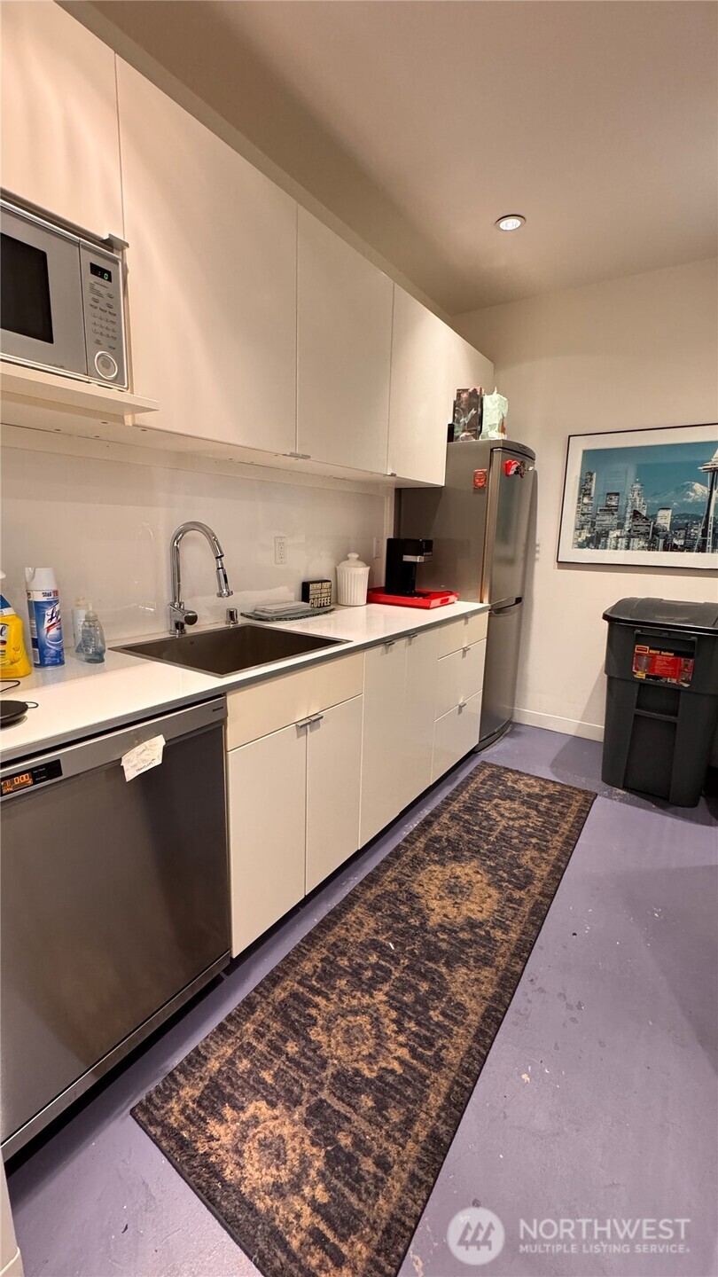 2901 NE Blakeley Street Seattle WA 98105