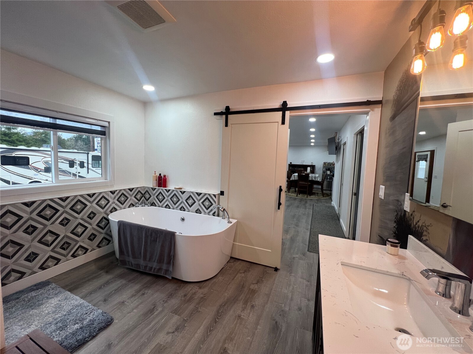 4015 Pacific Way Seaview WA 98644