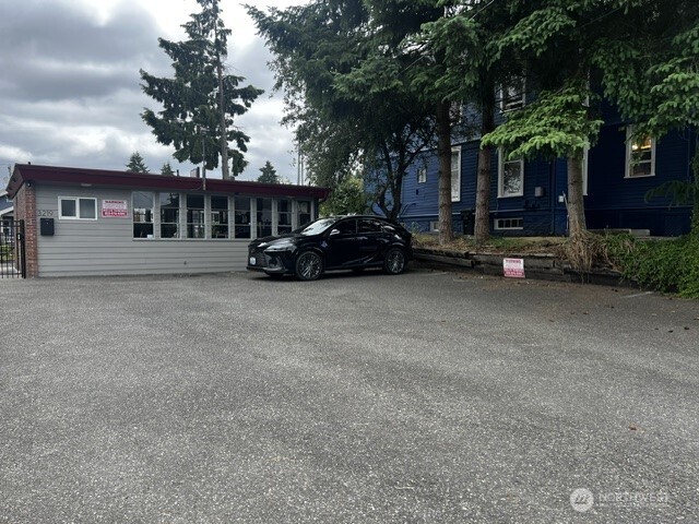 3219 6th Avenue Tacoma WA 98406