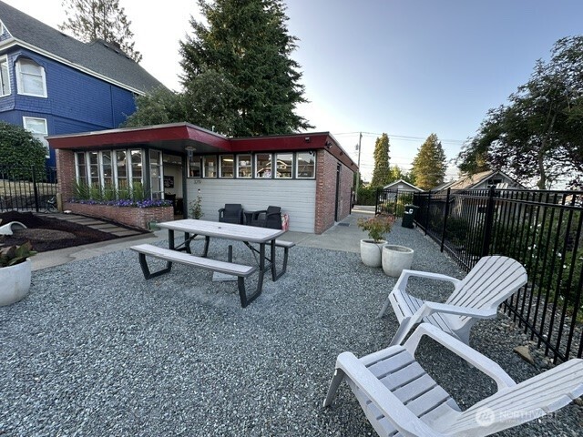 3219 6th Avenue Tacoma WA 98406