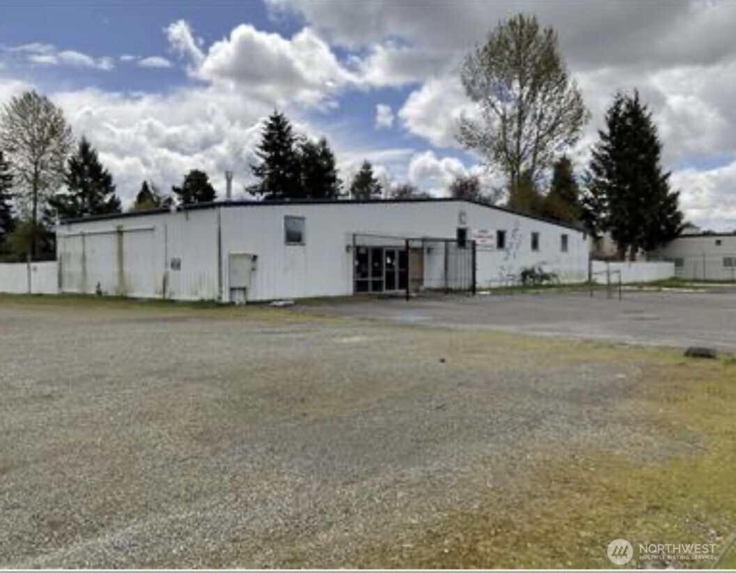 926 Auburn Way N Auburn WA 98002
