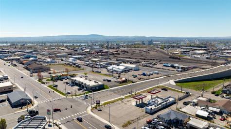 1211 E Lewis Street Pasco WA 99301