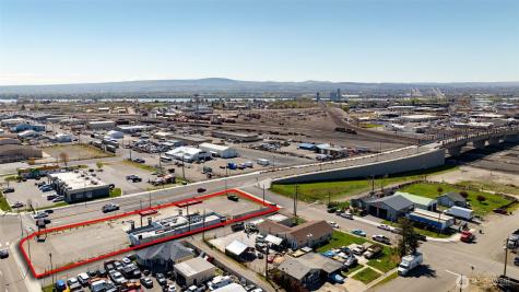 1211 E Lewis Street Pasco WA 99301