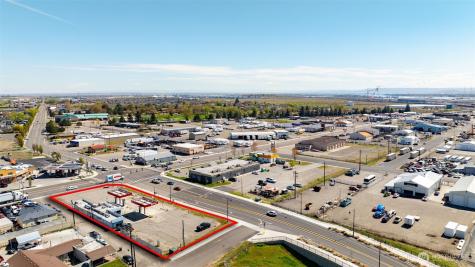 1211 E Lewis Street Pasco WA 99301