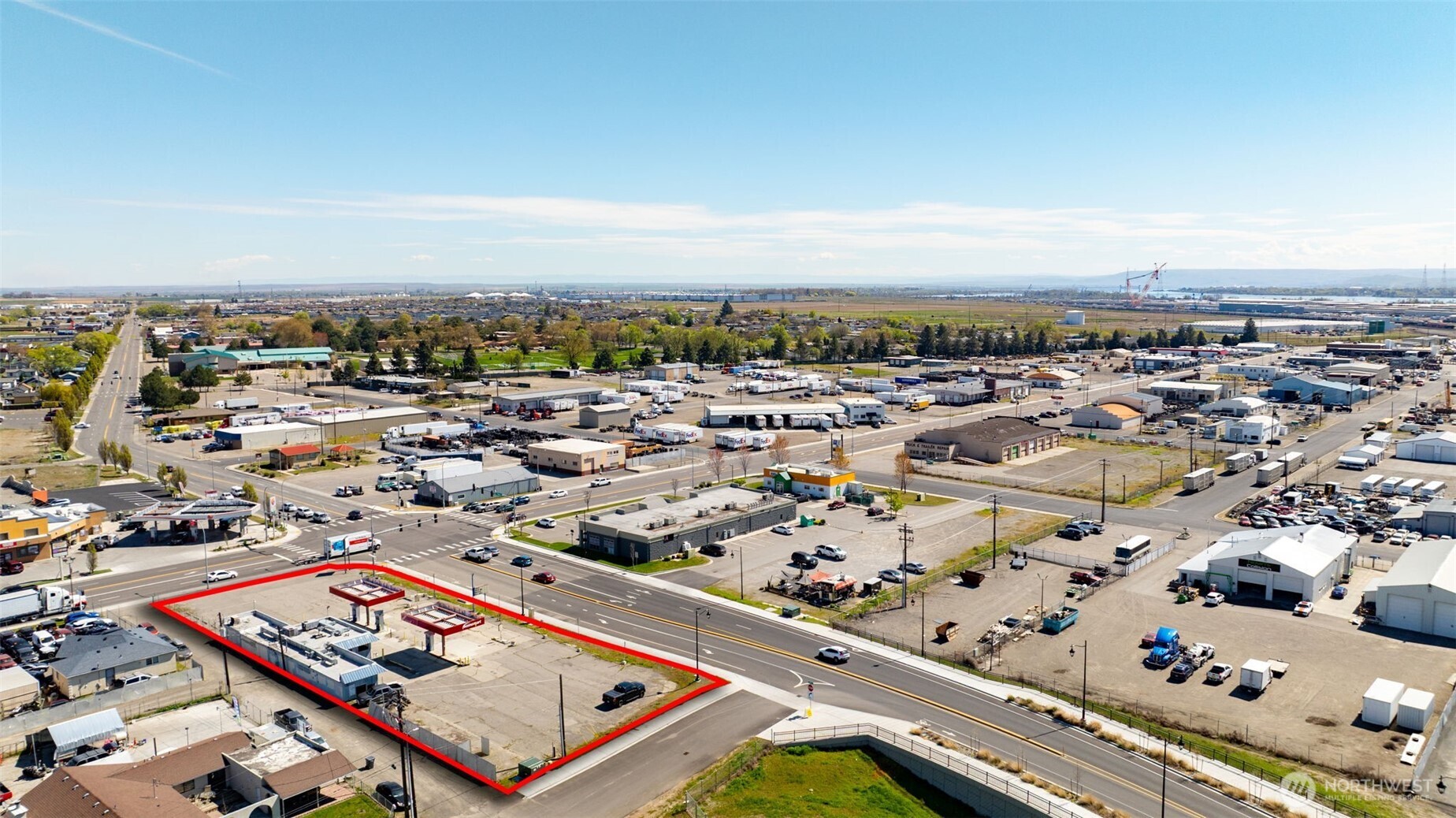 1211 E Lewis Street Pasco WA 99301