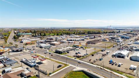 1211 E Lewis Street Pasco WA 99301