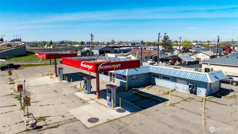 1211 E Lewis Street Pasco WA 99301