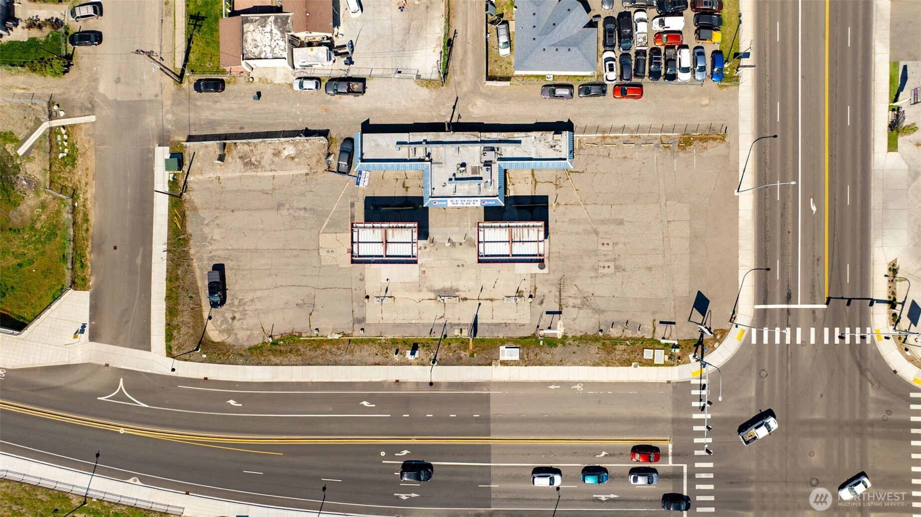 1211 E Lewis Street Pasco WA 99301