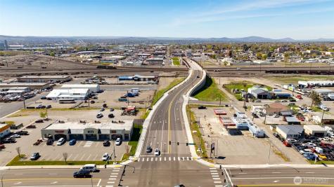 1211 E Lewis Street Pasco WA 99301