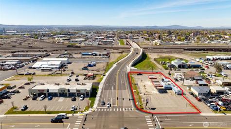 1211 E Lewis Street Pasco WA 99301