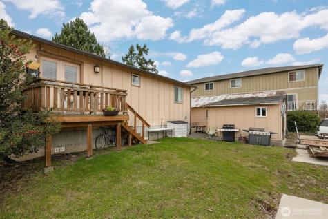 5698 2nd Avenue Ferndale WA 98248
